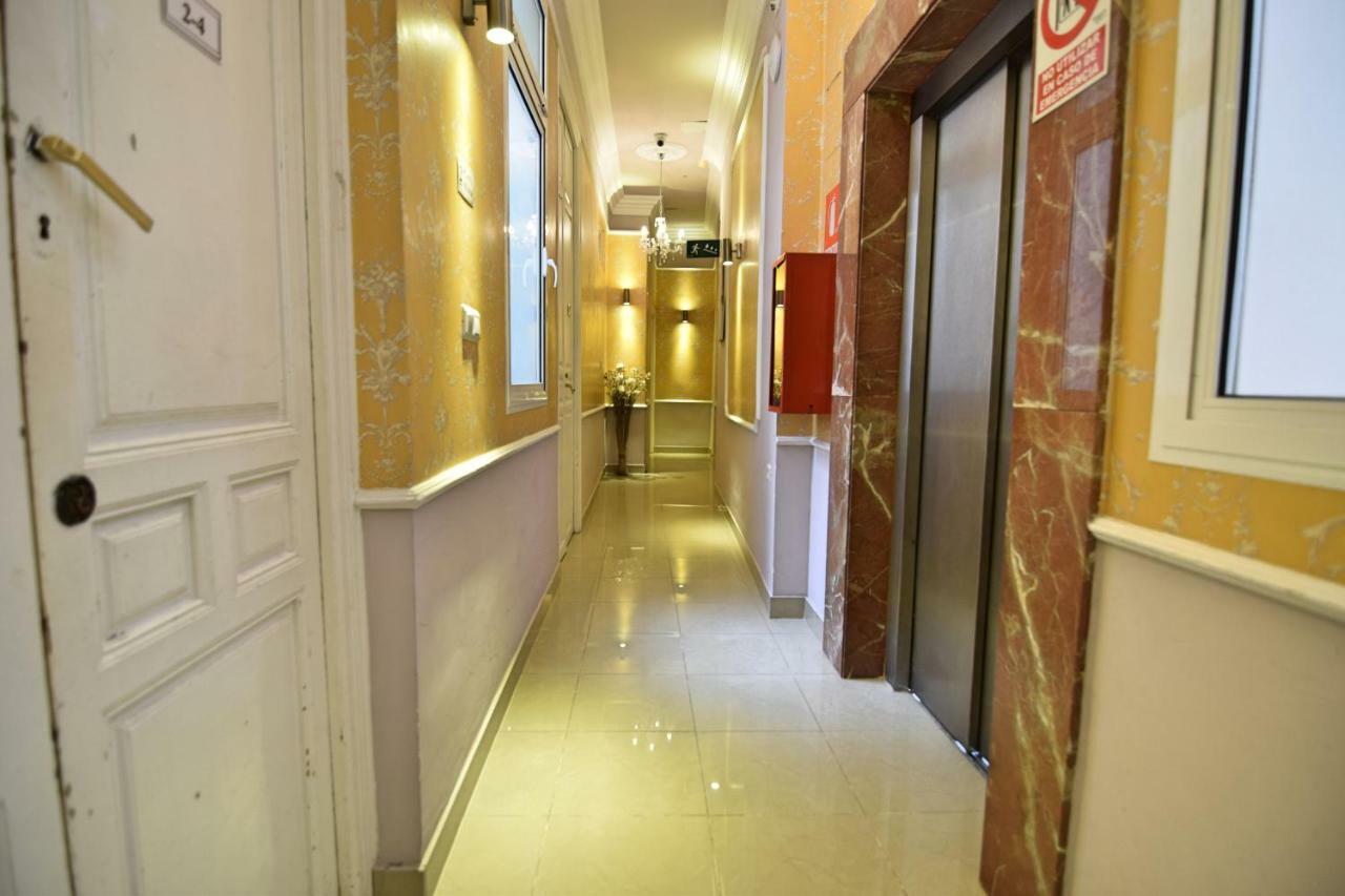 Apartamentos Marques De La Merced Málaga Exterior foto